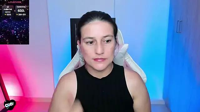 Saskyaa on StripChat 