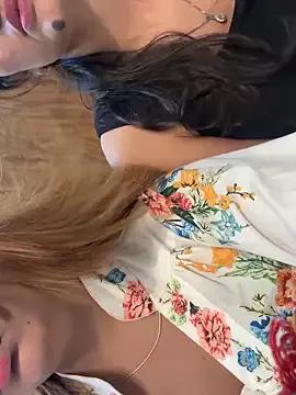 sassy_babes on StripChat 