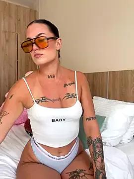 savana_heart on StripChat 