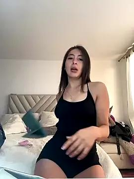 Savannah_Monroe on StripChat 