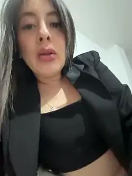 Savannah_Monroe on StripChat