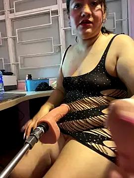 ScarlethAH on StripChat