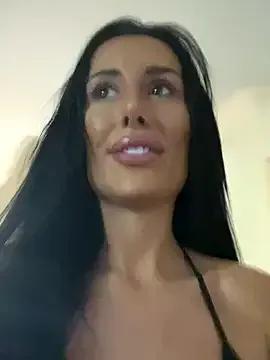 SECRETBELLAUK — GET THEM TITS OUT FOR 10 MINS 