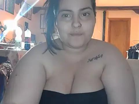SelenaBoni on StripChat 