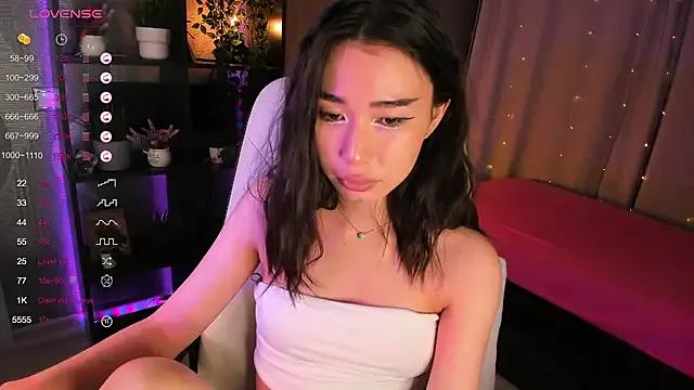sensualily on StripChat 