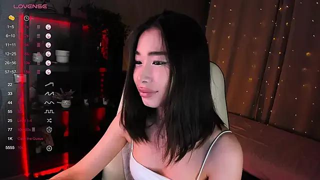 sensualily on StripChat 