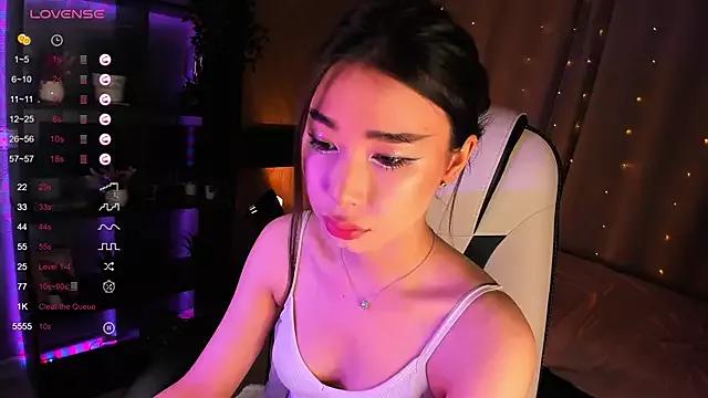sensualily on StripChat 