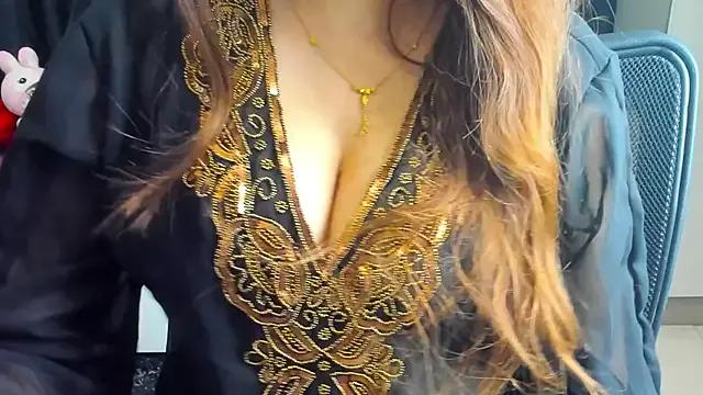 Shawtty_Girl — name on cleavage of last tipper