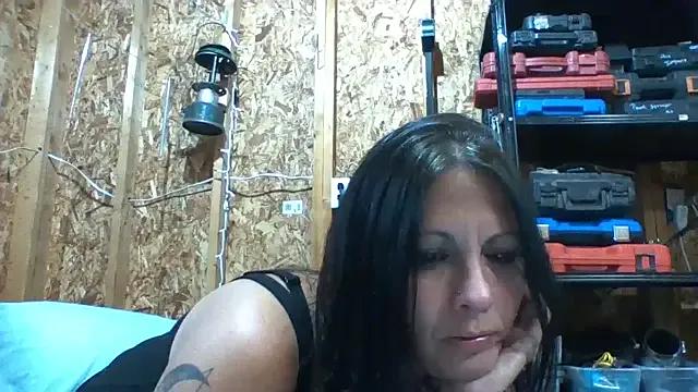 SillyRabbitz on StripChat 