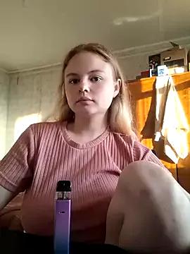 SlipperSherry on StripChat