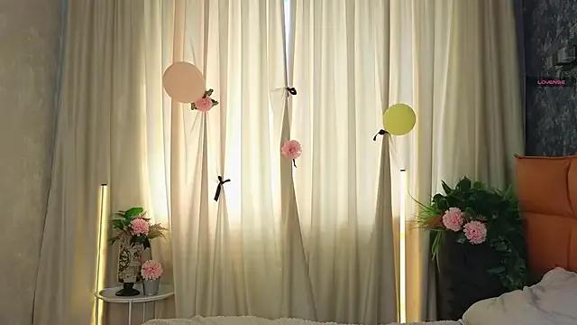 SoftBliss — blow kiss for first member