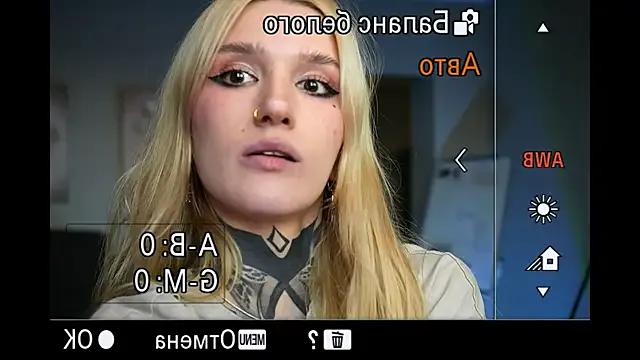 SophieInkk's avatar