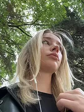 SSSATIVA_model — Squirt show (ts)