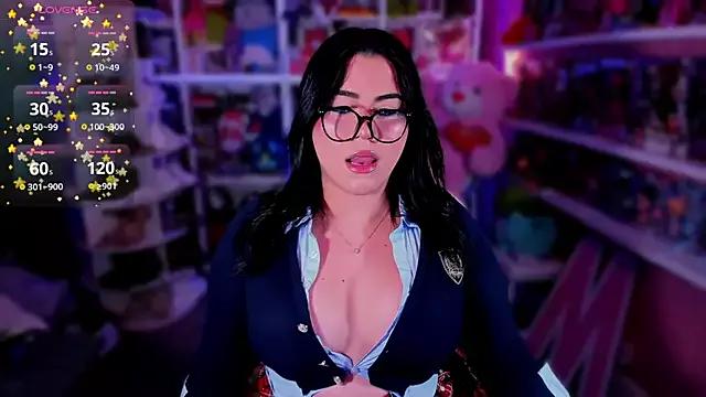 sucubusdoll on StripChat 