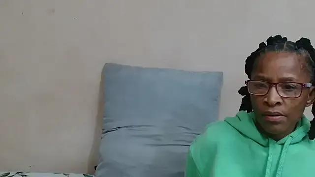 SugarPoppy24xxx — show boobs and ass
