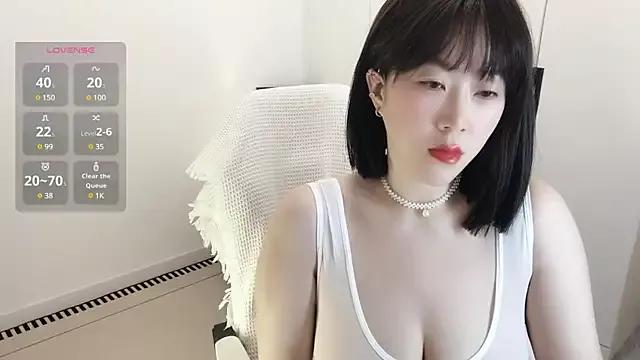 summer_996 on StripChat 
