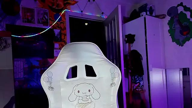 Sunny_Mouse_ on StripChat 