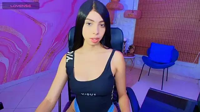 SusanVegaa on StripChat 
