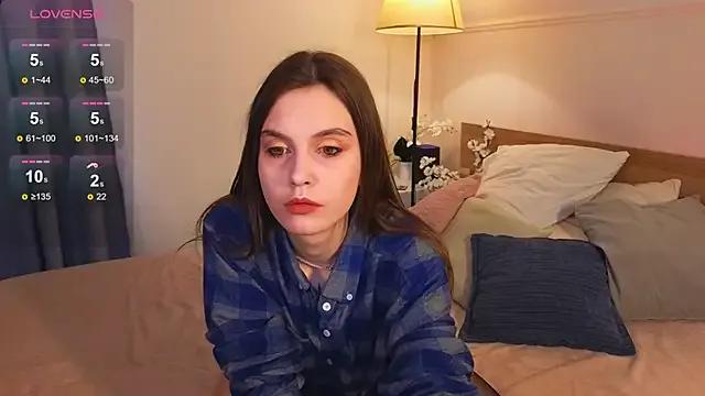 SusieMorris — Show boobs 
