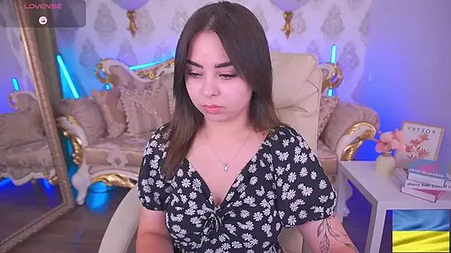 SusieWood on StripChat 