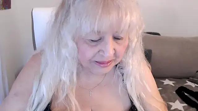 SusiLifeXXX on StripChat 