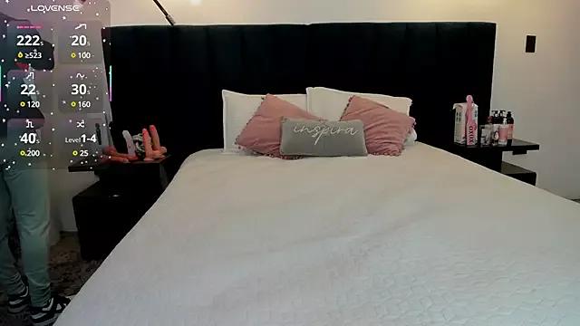 susyy7 on StripChat 