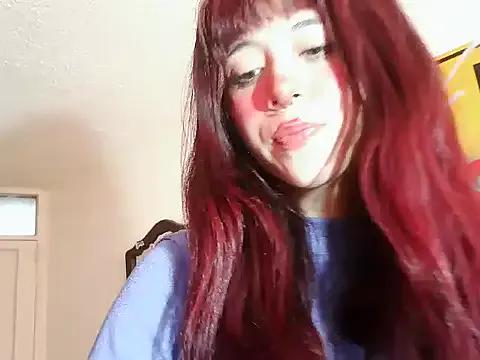 SuzzyyM on StripChat