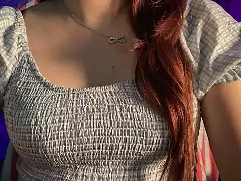 Sweet__queen2 on StripChat 