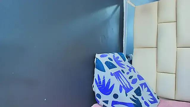 sweet_amye — domi ass
