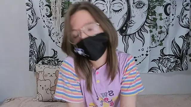 sweet_basil on StripChat 