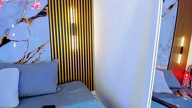 sweet_flame_ on StripChat 
