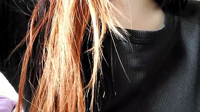 Sweet_lollipop25 on StripChat 