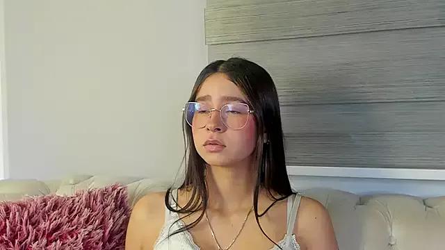 sweet_obsession__ on StripChat 