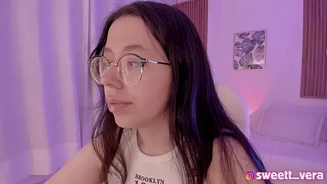 sweet_vera on StripChat 