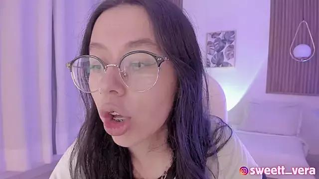 sweet_vera on StripChat 