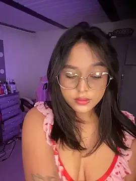 Sweet_xuee18 on StripChat 