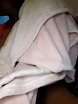 Sweetbxxx24 on StripChat 