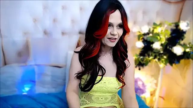 Sweeteest_Julie on StripChat 