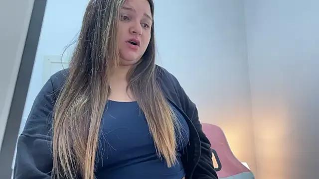 SweetFoxEyes_ on StripChat 