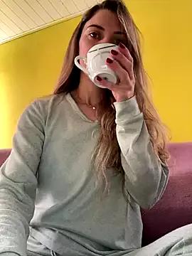 SweetGraciosa on StripChat 