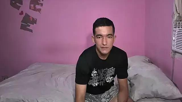 Sweetiefoxxx on StripChat 