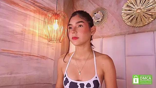 sweetlittlevenus on StripChat 
