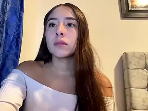 SweetMaddiee_ on StripChat 