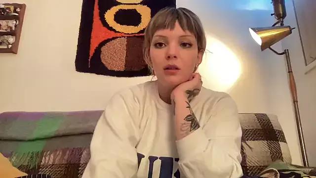 SweetMaisie on StripChat 