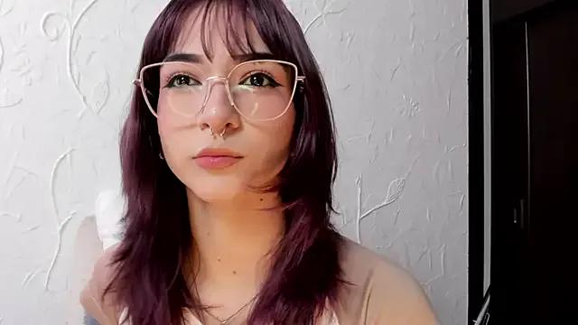sweetmilk2006 on StripChat