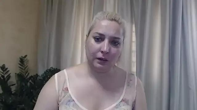sweetpussy13 on StripChat 