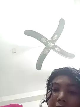 Tamanna490 on StripChat 
