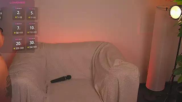 tati__20 on StripChat 