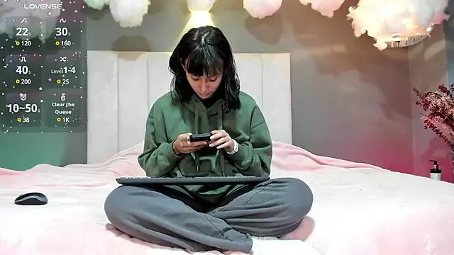 tati_cardenas on StripChat 