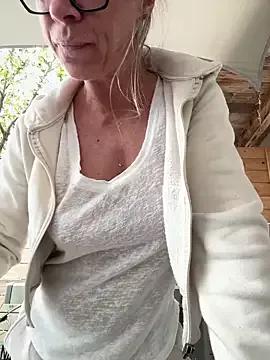 Tatjana_Sue on StripChat 